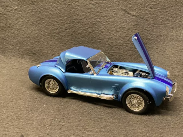 Radios de coche deportivo Revell Shelby Cobra AC 427 modelo construido 1/25 SCCA coche de carreras