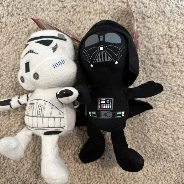 Star Wars Galerie Plush Storm Trooper And Darth Vader