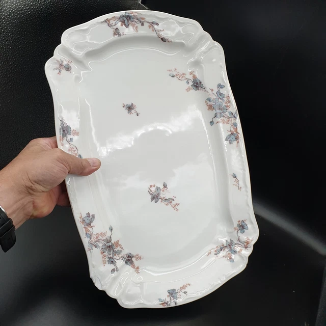 ANCIEN GRAND PLAT EN PORCELAINE HAVILAND BEAU DECOR DE PAVOTS ART NOUVEAU XIXe