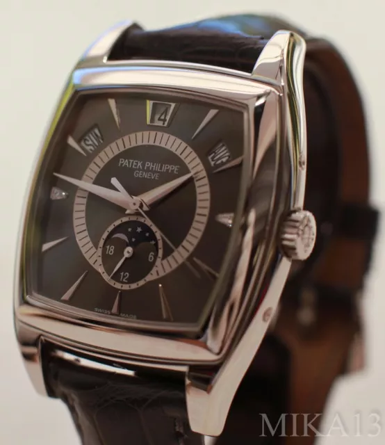 Patek Philippe 5135P Platinum Goldolo Calendario Watch