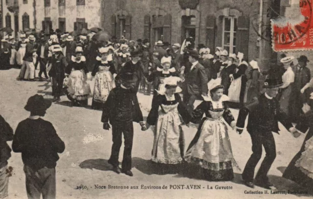 CPA 29 - Surroundings of PONT-AVEN (Finistère) - 2950. Breton walnut. La Gavotte