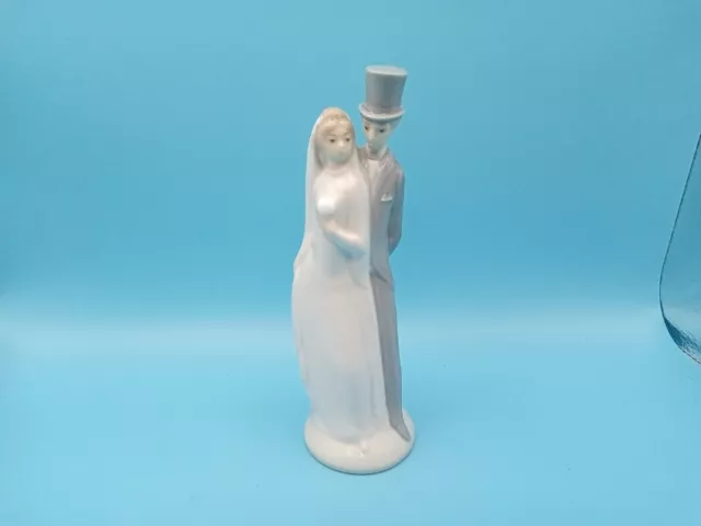 Vintage Liadro Daisa 1977 Handmade Bride And Groom 6" Cake Topper