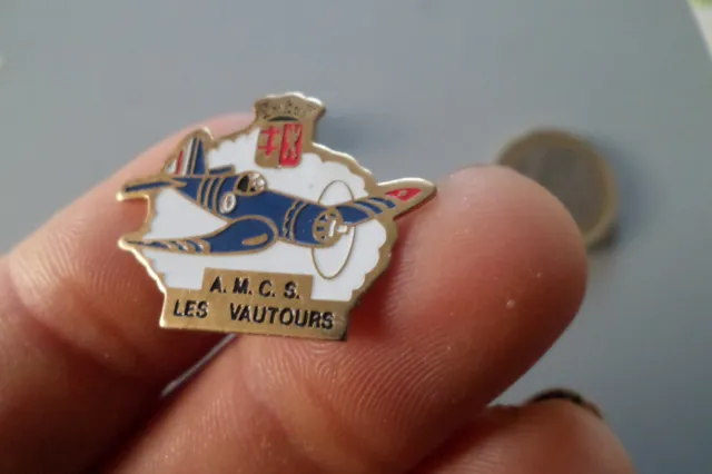 pin s broche avion aéromodélisme AMCS les Vautours Gros-réderching voltige