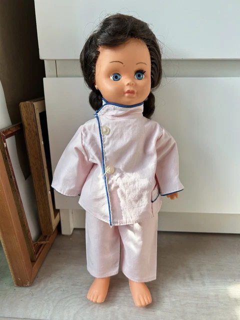 Tenue Courrèges Caprice Pour Barbie – Blister Vintage Années 70 (occasion)