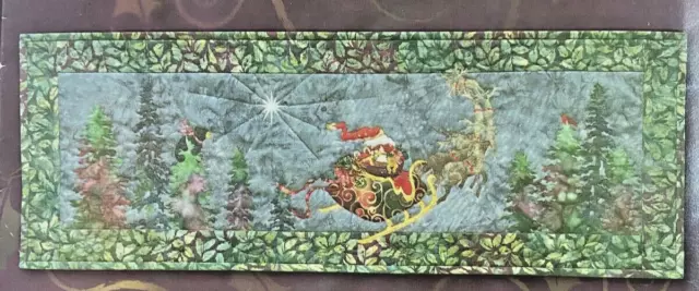 BEARLY A GLIMPSE by McKenna Ryan Christmas Quilted Wall Table Runner QUILT NEW