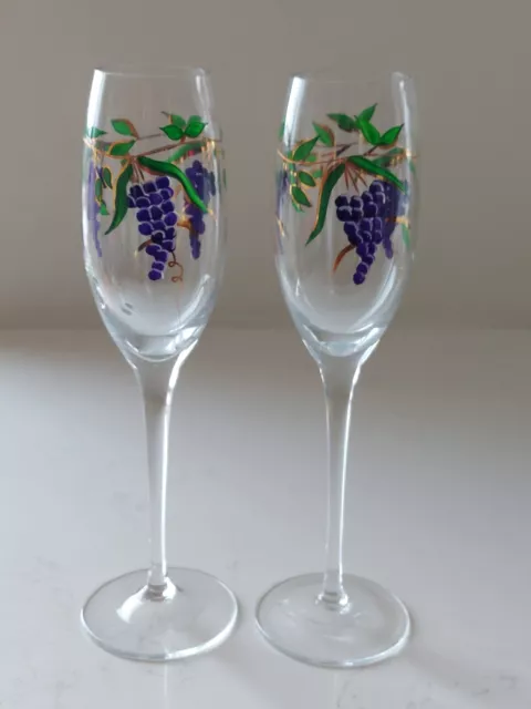 Bella Vino Set of 4 Etched Wine Glasses with Stem - 16oz.