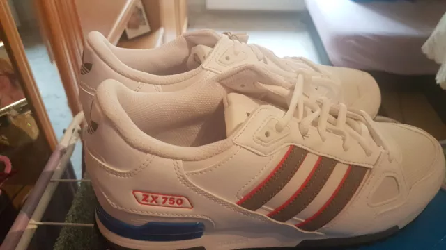 Adidas ZX 750 Originals -ID7600- weiss-grau Gr. 43 1/3 NEU OVP
