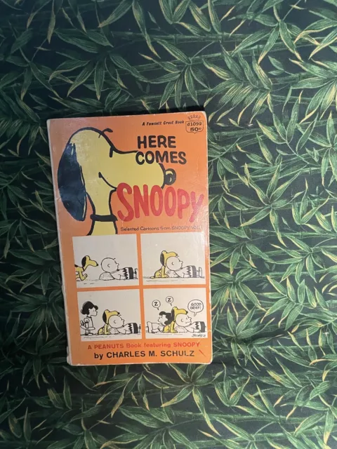Here Comes Snoopy By Charles Schultz Vintage Paperback 1968