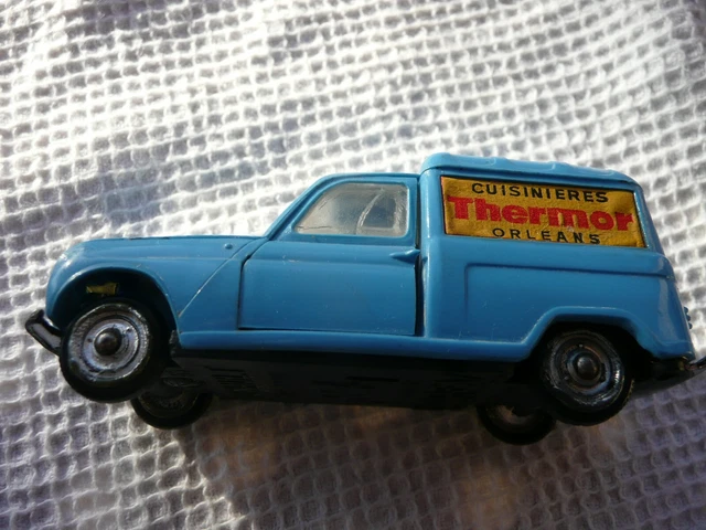 Norev 1/43 - Renault 4L Fourgonnette Locatel 65 - Occasion