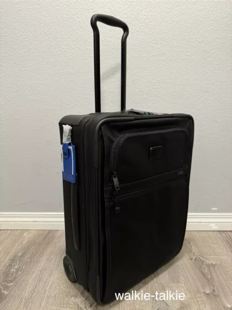 Tumi Alpha 2 International Expandable 2 Wheeled 22” Black Carry-On Luggage