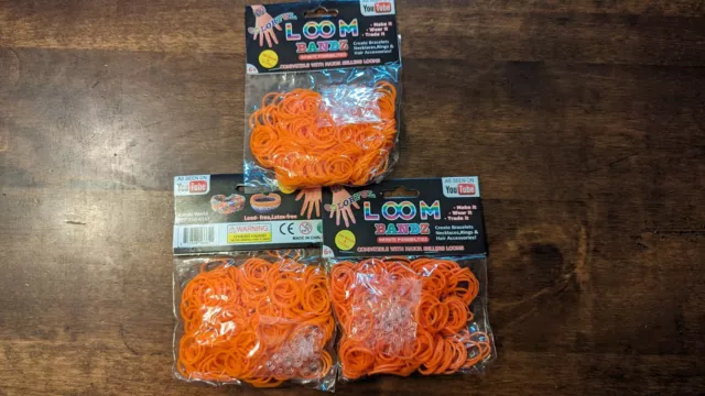 New 3 bags 900 total Orange Loom Bands (Lead Free, Latex Free) +36 S Clips
