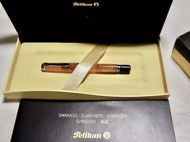 UNUSED Pelikan Souveran M320 Orange Fountain Pen Nib M Converter with Box