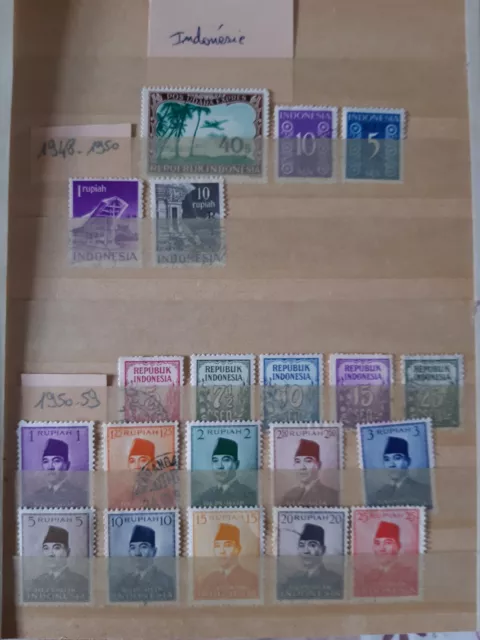 INDONESIE : petit album  de timbres neufs et oblitérés bonne valeur voir photos