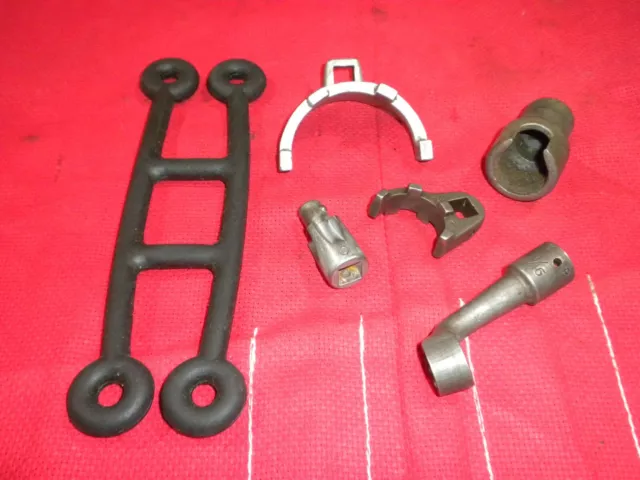 Pratt Whitney Radial Engine R985 Cylinder Wrenches & Intake Pipe- New & Serv