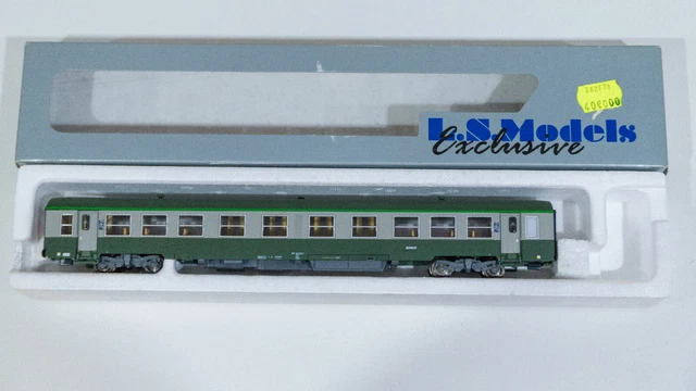 L.S. Models 12003 - Voiture SNCB USI Y28 - Époque V (1991-2004) - H0 - Neuve - Édition Limitée