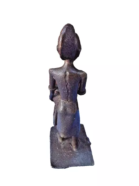 Ancienne statuette de femme Africaine en bronze 3