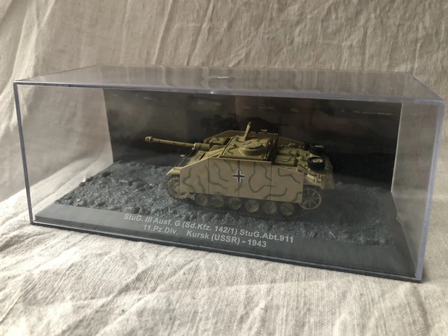 Maquette de Char en plastique Sturmpanzer IV + Intérieur 1/35 Maquette de Char en plastique Sturmpanzer IV + Intérieur 1/35