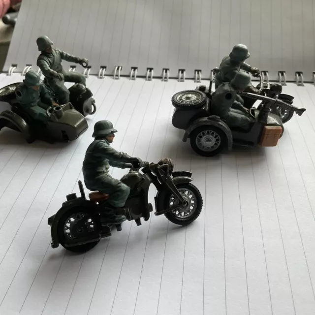 Britains Deetail German 1/32 WWII Despatch Rider/Sidecar Combo Spares/Repair