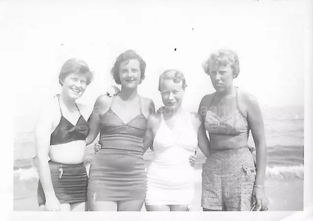 Vintage FOUND PHOTOGRAPH bw MID CENTURY BEACH PORTRAIT Original Snapshot 19 18 P