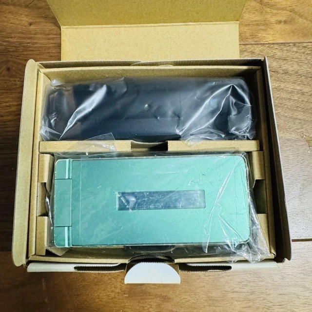 SHARP AQUOS 806SH Flip Phone 2019 Model Functional Screen