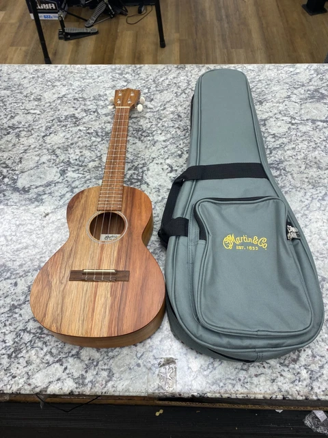 Martin T1K Uke Ukulele - Natural with case Martin T1K Uke Ukulele - Natural with case