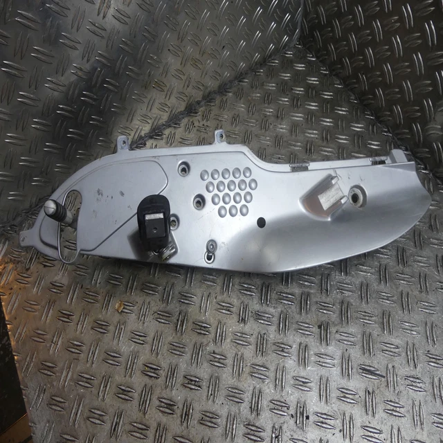 BMW R 1100 RT EZ:01 supporto poggiapiedi sinistro piastra di supporto poggiapiedi 53657
