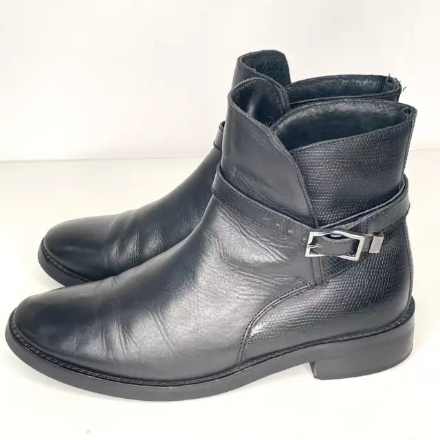 Topshop Boots Womens Sz 39 Black Leather Ankle Pull On Buckle Modern Minimalist
