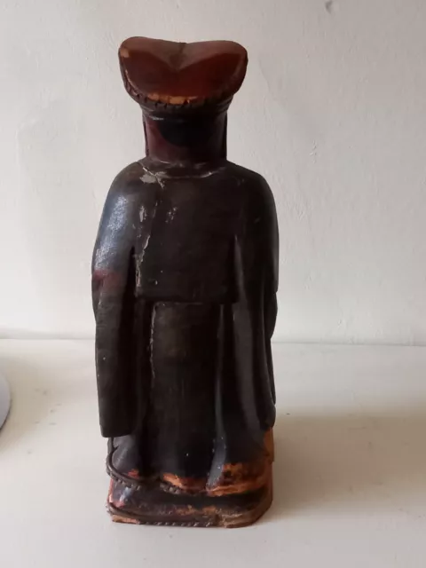 Antique/vintage Handcarved Chinese Figurine 3