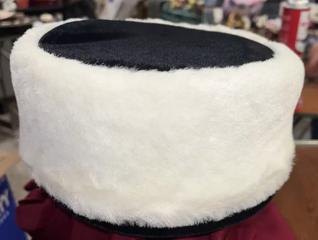Beautiful Vintage Black And White Pill Box Hat With Fake White Fur