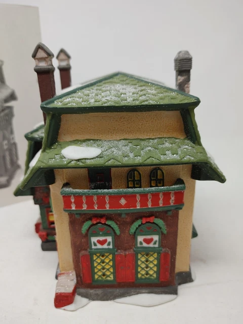 Dept 56  North Pole Series "Elfie's Sleds & Skates" 56251 3