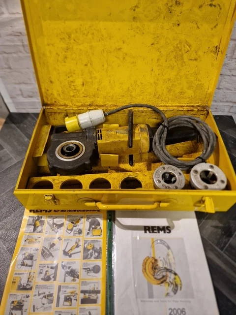 REMS AMIGO Pipe  Threader 110v + Pipe Vice 3 Dies used Inc Vat