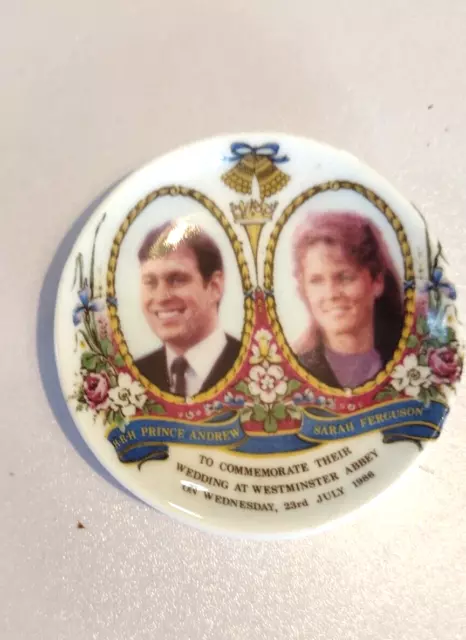 Vintage collectable  trinket dish plate royal wedding andrew and sarah 1986