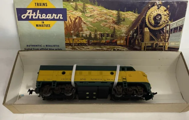 HO Scale Athearn, Chicago & North Western F7-A Super-Geared RTR #4072A 3231