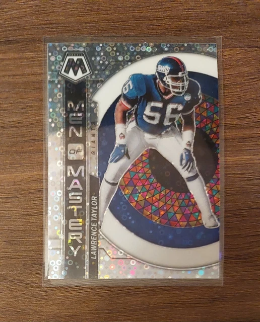 Lawrence Taylor Giants 2023 Mosaic Football NFL Men of Mastery No Huddle Prizm