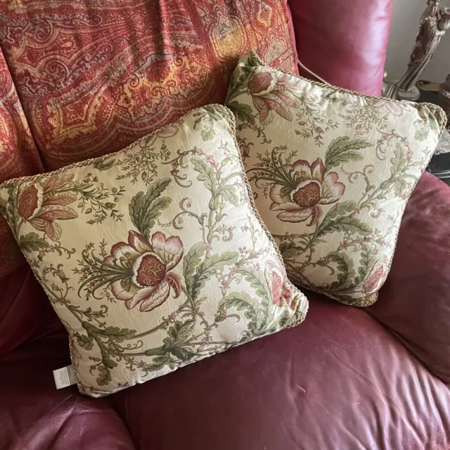 Pair 2 Croscill Home Decorative Pillows Jacobean Floral Reversible Plaid Throw