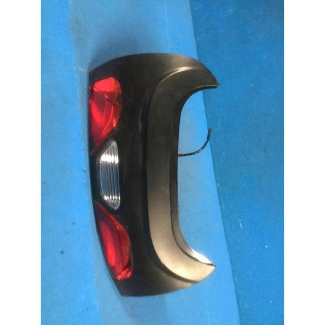 Anneau De Garniture Feu Arrière Gauche Pour Fiat 500L 2014-2020 – Pièce ABS Chromé, Référence 68235995AA