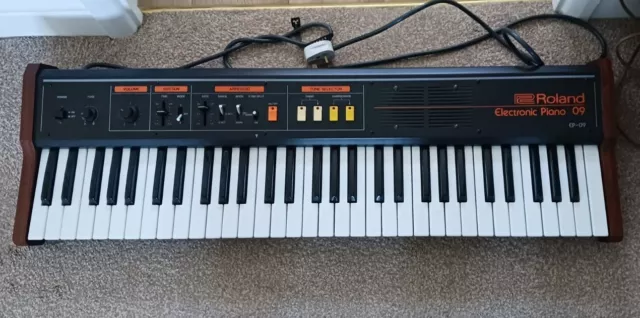 Roland EP-09 Electric Piano 09 Vintage Analog Electric Piano