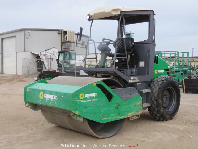 2015 Hamm H 7i 66" Smooth Single Drum Vibratory Ride On Roller Compactor bidadoo