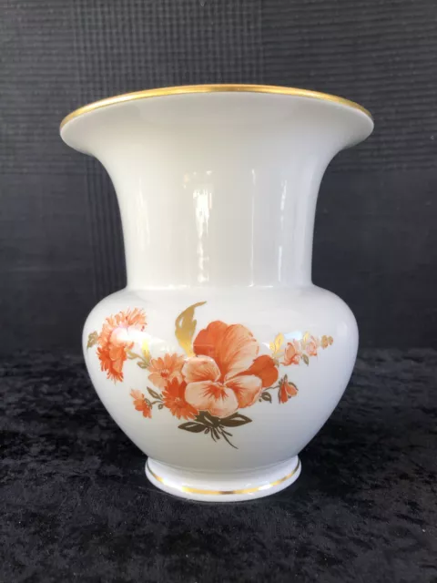 KPM Berlin Porzellan Vase mit Malerei Blumen Dekor Bauchvase Trichtervase