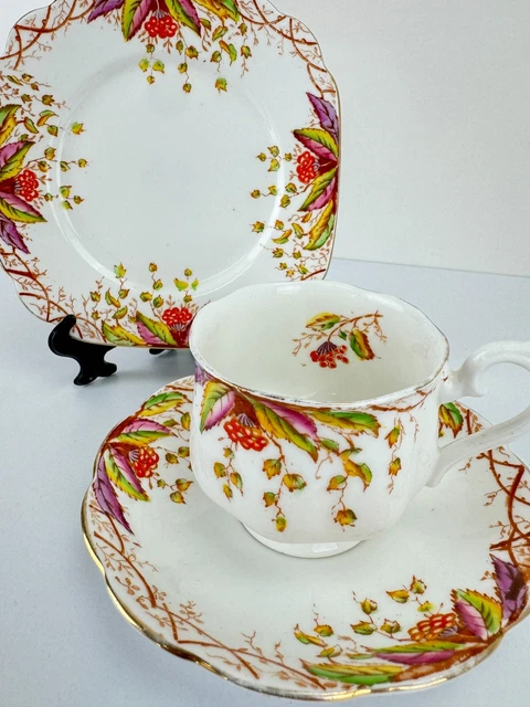 Vintage ROYAL ALBERT Crown China Virginia 8559 - Trio Tea Cup Saucer & Plate Set