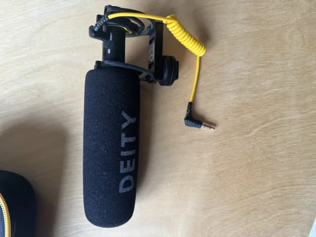 Deity V-Mic D3 Pro Broadcast Super-Cardioid On-Camera Shotgun DSLR Microphone