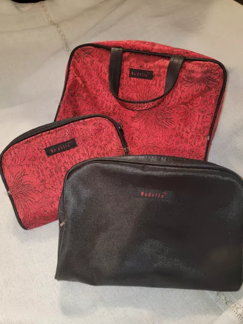 Juego de 3 tamaños diferentes de bolsa de maquillaje roja y negra modelo