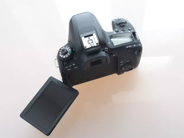 Canon EOS 77D 24.2 MP Digitalkamera - Schwarz Ausl. ca. 15000 vom Händler ...#