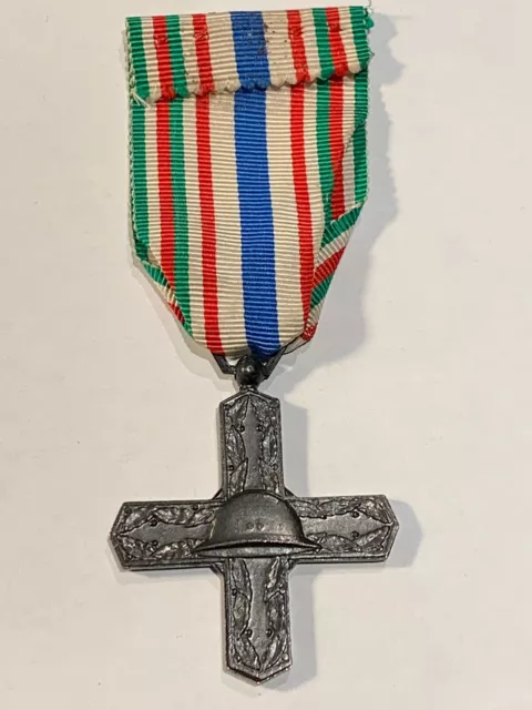Médaille Militaire Italie Croix  (108-34/A12-46) 2