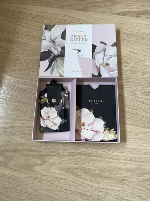 Ted baker passport 2025 holder and luggage tag