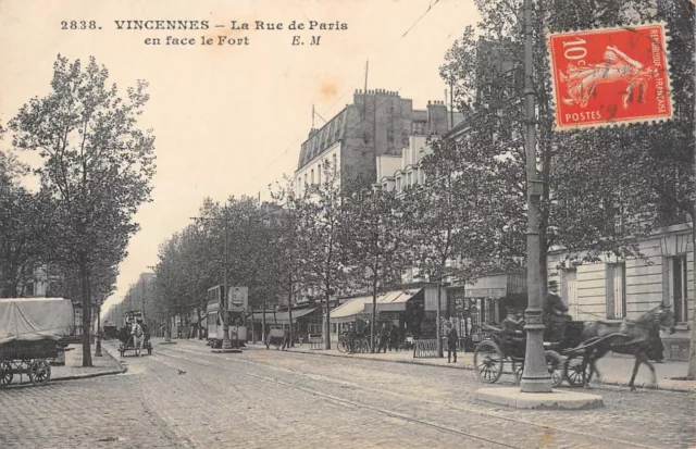 Cpa 94 Vincennes / La Rue De Paris In Front Of The Fort