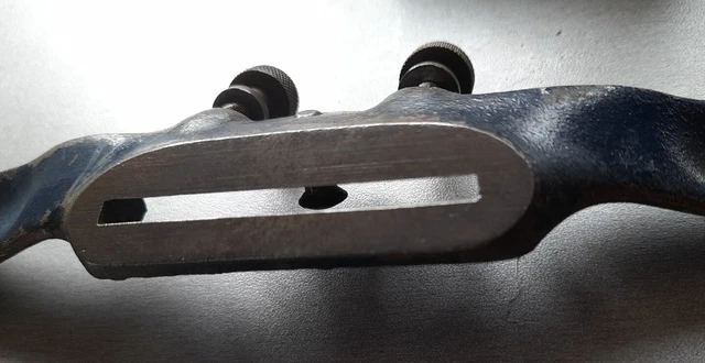 Vintage  Flat Sole Spoke Shave Carpentry Spokeshave 3