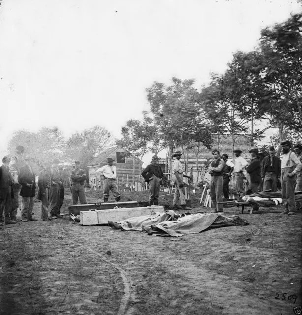 Burial of Union Soldiers - Fredericksburg, Virginia - 8x10 US Civil War Photo