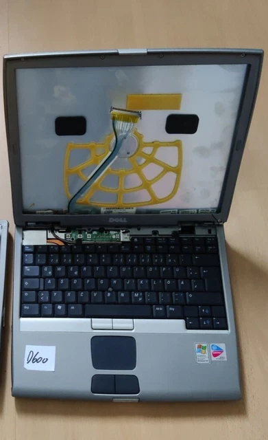 Dell Latitude D600 Pentium M 1,6GHz,  ohne HDD, RAM, Akku,   Display, Ersatzteil