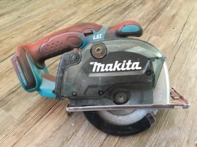 Makita DCS552Z 18V LXT 136mm Metal Cutting Saw -Bare